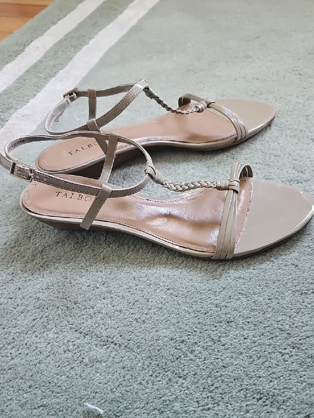Talbots Beige Patent leather Braided T-Strap Sandals - Picture 4 of 6